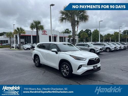 Wind Chill Pearl 2024 Toyota Highlander XLE