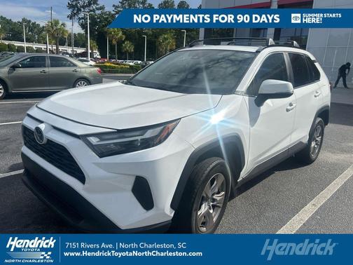 Ice Cap 2023 Toyota RAV4 XLE