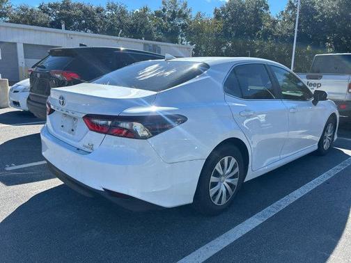 2022 Toyota Camry LE