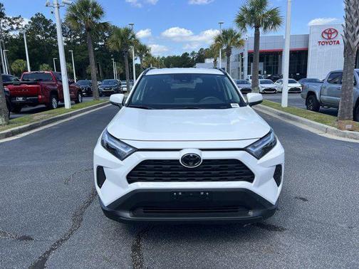 Ice Cap 2023 Toyota RAV4 XLE