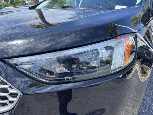 Agate Black Metallic 2023 Ford Edge SEL