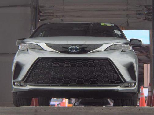 2022 Toyota Sienna XSE 7 Passenger