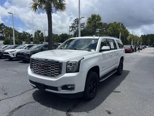 White Frost Tricoat 2020 GMC Yukon XL Denali