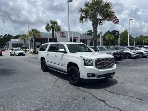White Frost Tricoat 2020 GMC Yukon XL Denali