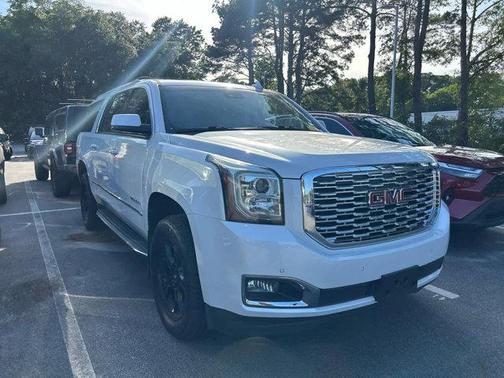 White Frost Tricoat 2020 GMC Yukon XL Denali