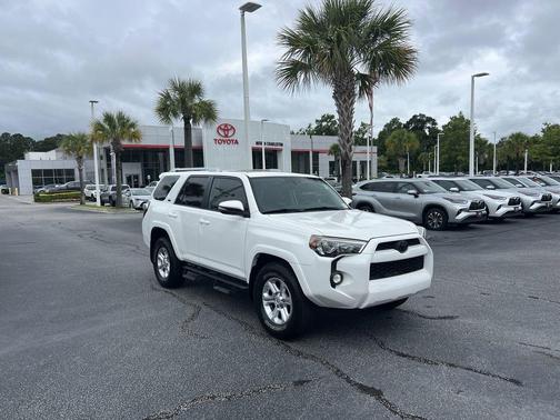 Super White 2018 Toyota 4Runner SR5 Premium
