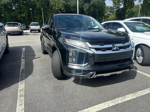 Labrador Black Pearl 2022 Mitsubishi Outlander Sport SE