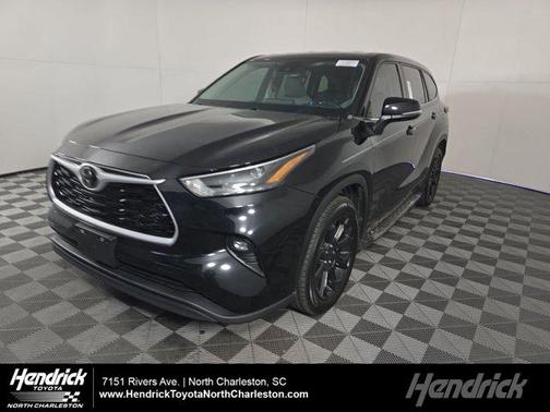 2022 Toyota Highlander LE