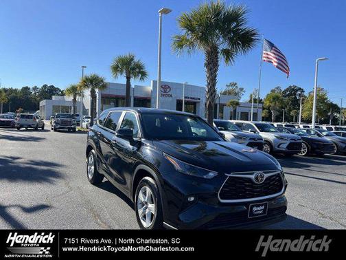 2024 Toyota Highlander LE