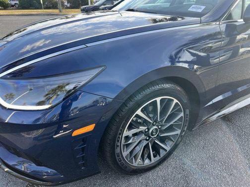 2022 Hyundai SONATA Limited