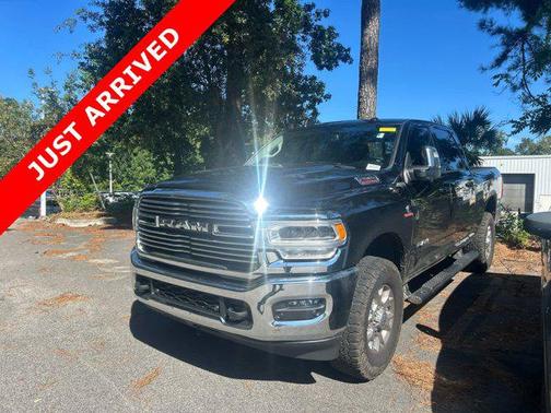 2023 RAM 2500 Laramie Crew Cab 4x4 6'4' Box