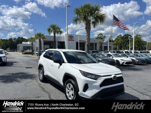 2022 Toyota RAV4 LE