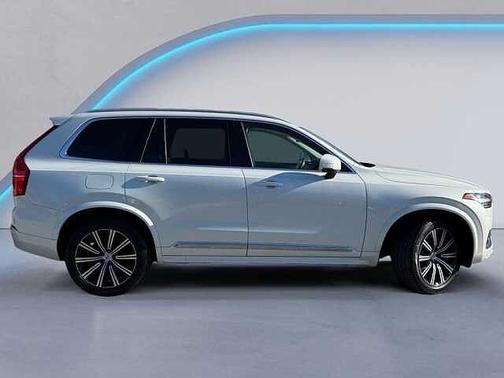 2024 Volvo XC90 Core