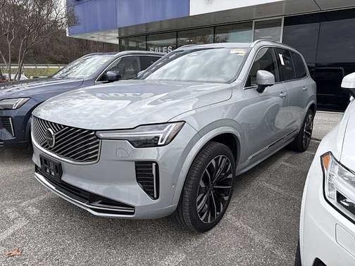 2025 Volvo XC90 Plus