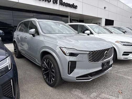 2025 Volvo XC90 Plus
