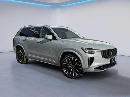 2025 Volvo XC90 Plus