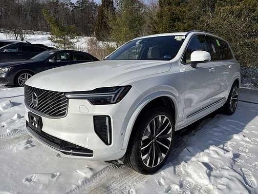 2025 Volvo XC90 Plus