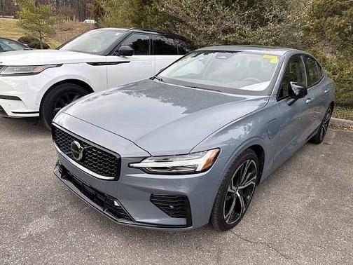 2023 Volvo S60 Recharge Plug-In Hybrid Plus