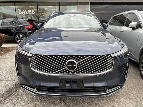 2025 Volvo XC90 Plus