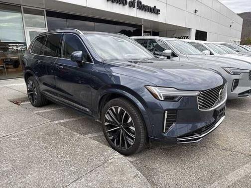 2025 Volvo XC90 Plus