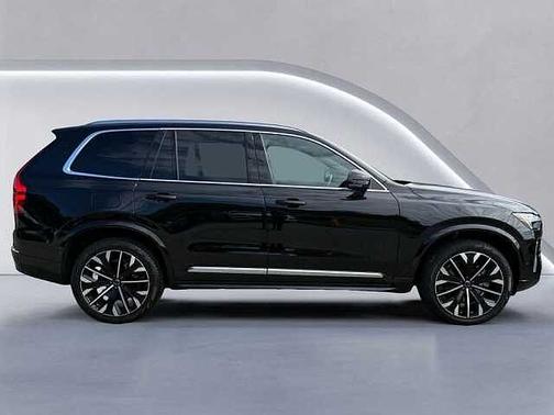 2025 Volvo XC90 Plus