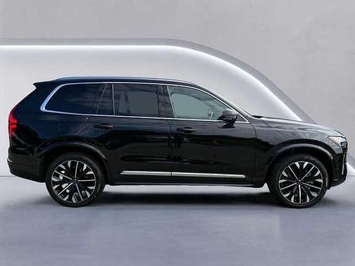 2025 Volvo XC90 Plus