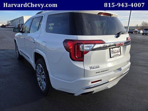 2023 GMC Acadia Denali