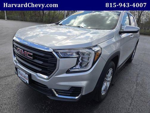 Quicksilver Metallic 2022 GMC Terrain SLE