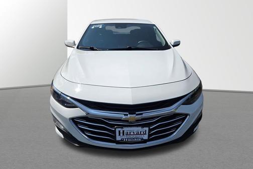 Summit White 2025 Chevrolet Malibu FWD 1LT