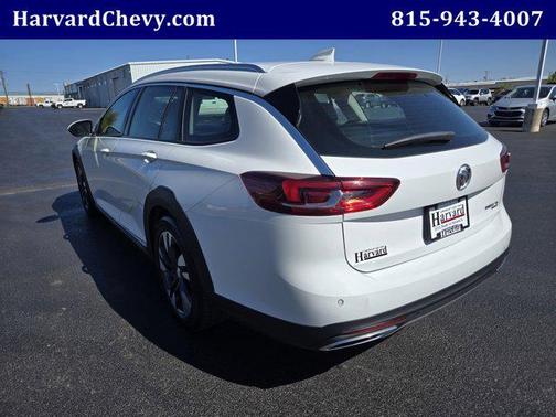 2019 Buick Regal TourX AWD Essence