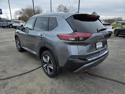 2023 Nissan Rogue SL