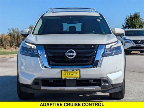 2023 Nissan Pathfinder Platinum