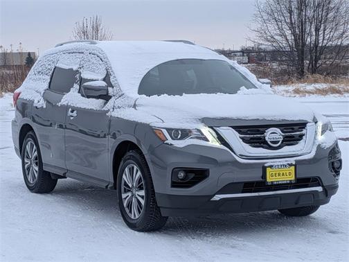 2020 Nissan Pathfinder SL