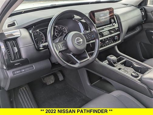 2022 Nissan Pathfinder SV