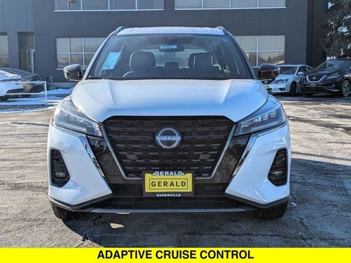 Fresh Powder 2024 Nissan Kicks SR