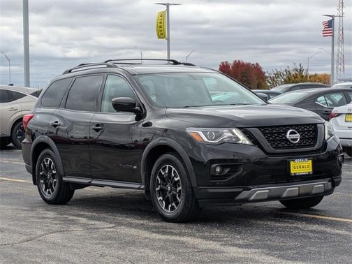 2020 Nissan Pathfinder SL