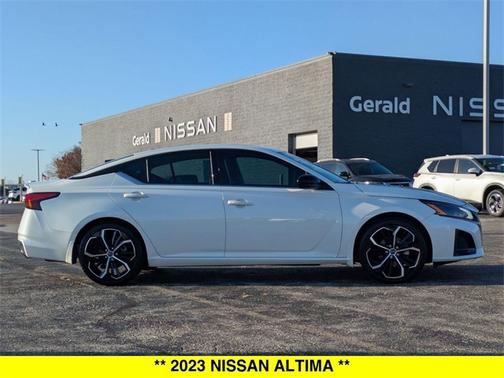 2023 Nissan Altima 2.5 SR