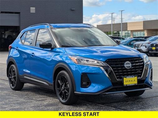 2023 Nissan Kicks SR
