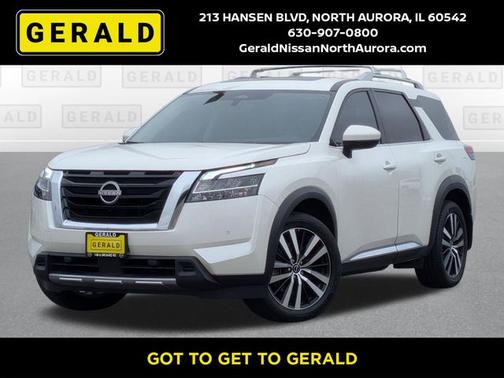 White 2024 Nissan Pathfinder Platinum