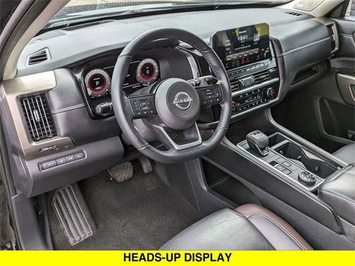 2022 Nissan Pathfinder Platinum
