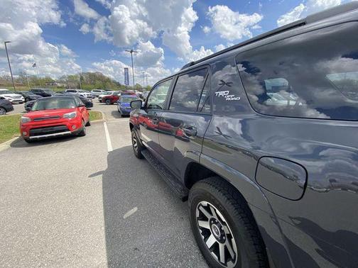 2024 Toyota 4Runner TRD Off Road