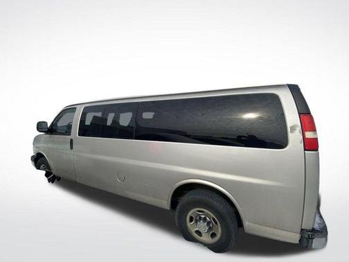 2008 Chevrolet Express 3500 Base