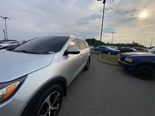 2016 Kia Sorento EX