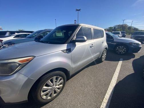 Bright Silver 2014 Kia Soul Base