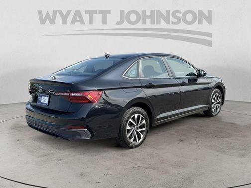 Platinum Gray Metallic 2024 Volkswagen Jetta 1.5T S