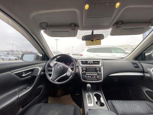 2017 Nissan Altima 2.5 SV