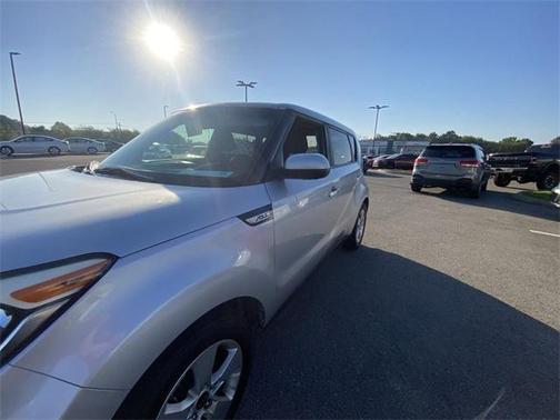 2018 Kia Soul Base