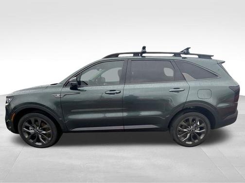 Green 2023 Kia Sorento X-Line SX Prestige
