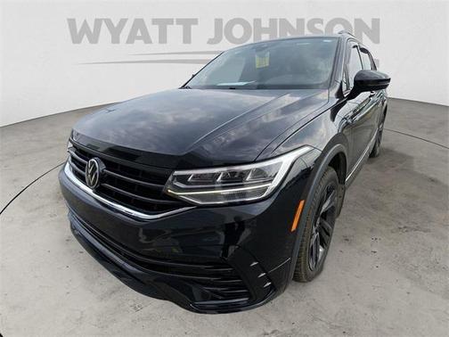 2023 Volkswagen Tiguan 2.0T SE R-Line Black