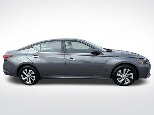 2024 Nissan Altima S FWD